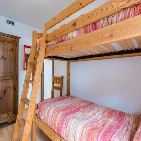 For 6 People Apartment